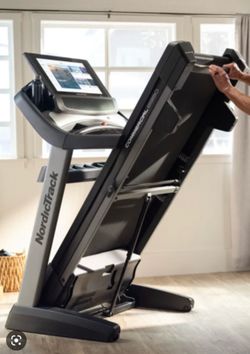 Commercial Treadmill NordicTrack 2950