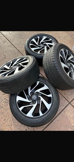 Honda Civic Wheels and Tires