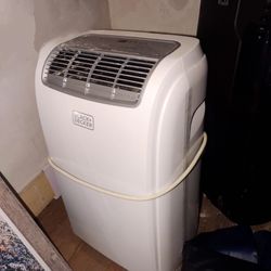 ❗❗IMMEDIATE MOVING SALE ❗❗PORTABLE AIR  CONDOTIONERS