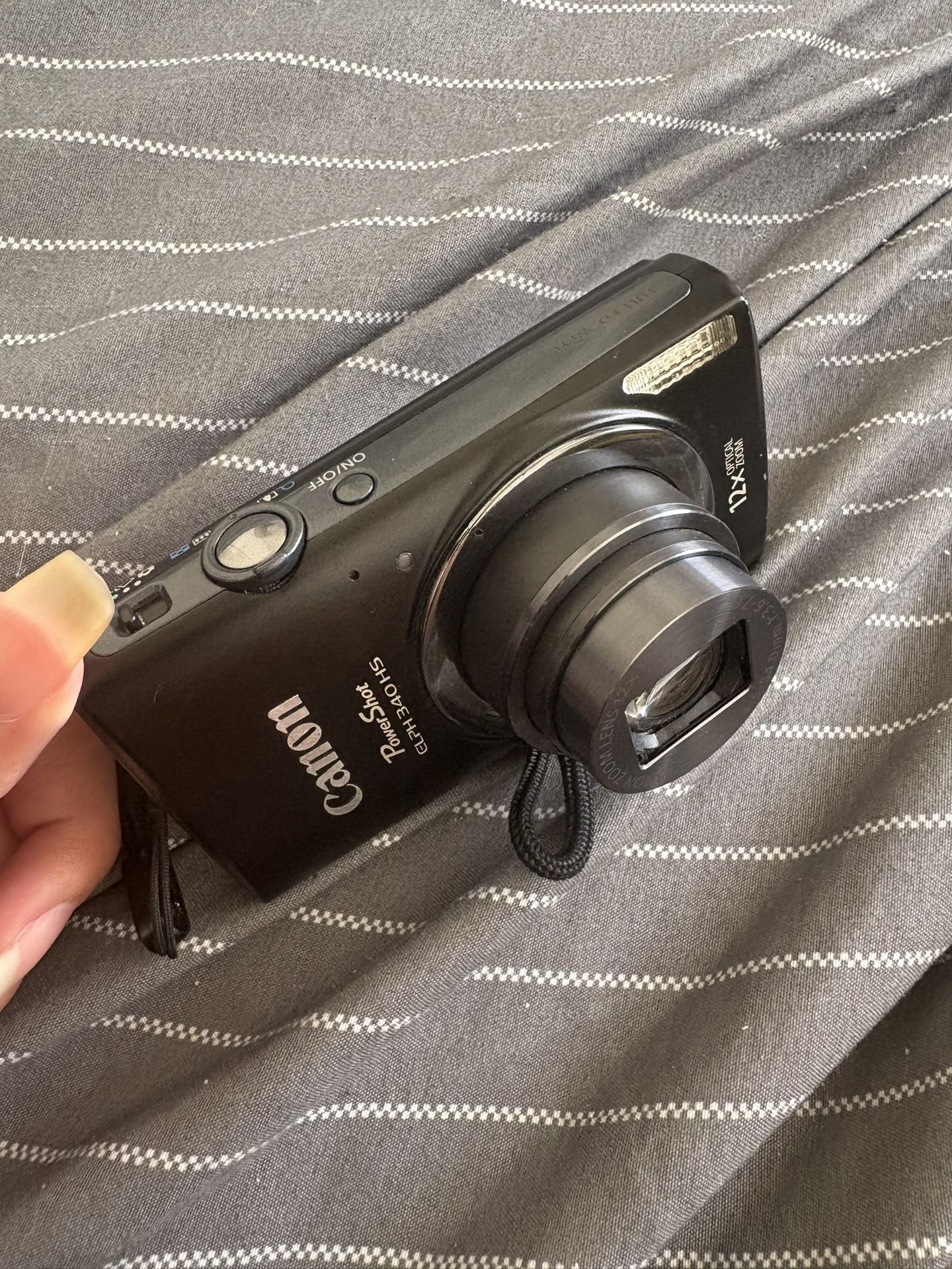 New Canon Camera Powershot ELPH 340 HS/ IXUS 265 Digital Camera 16.0 MP 12X w/ Accessories