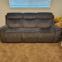 Reclining Couch 