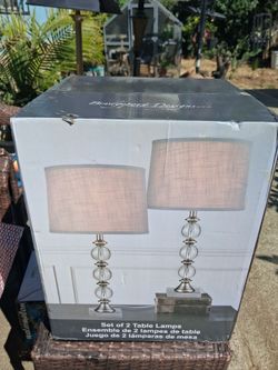 set of 2 table lamps