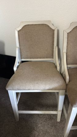 Pub height chair