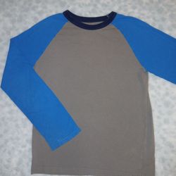 Boys Longsleeve Size 8/10