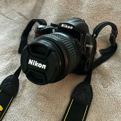 Nikon D5000