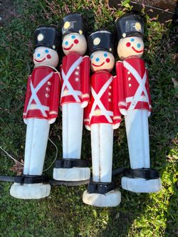 Vintage Christmas Toy Soldier Yard Decor Statues Set of 4 Freestanding Plastic Red/White
