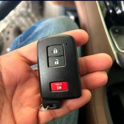 Toyota Tacoma Smart Key Fob Remote Oem programming Included  Llaves 