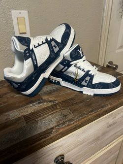 Louis Vuitton/ Blue