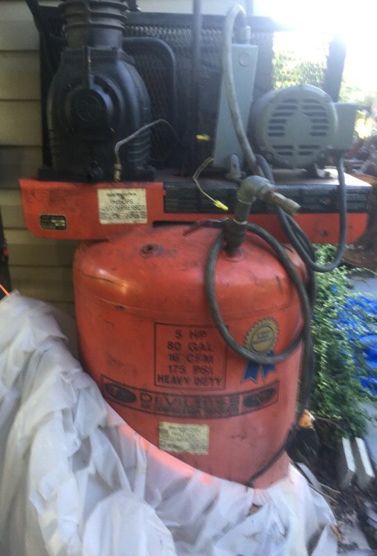 Air compressor