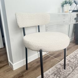 Boucle Chair