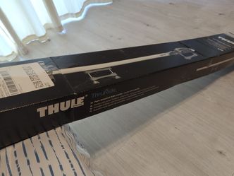 Never used Thule Thru Ride, Fork Mounted bike carrier. Carries 1 thru -axle bike.