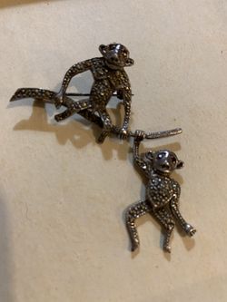 Vintage Monkeys sterling silver 9.25 marcasite brooch