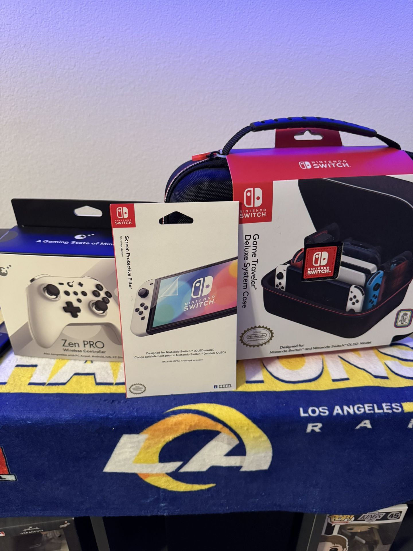 Nintendo Switch Carrying Case/zen pro Controller