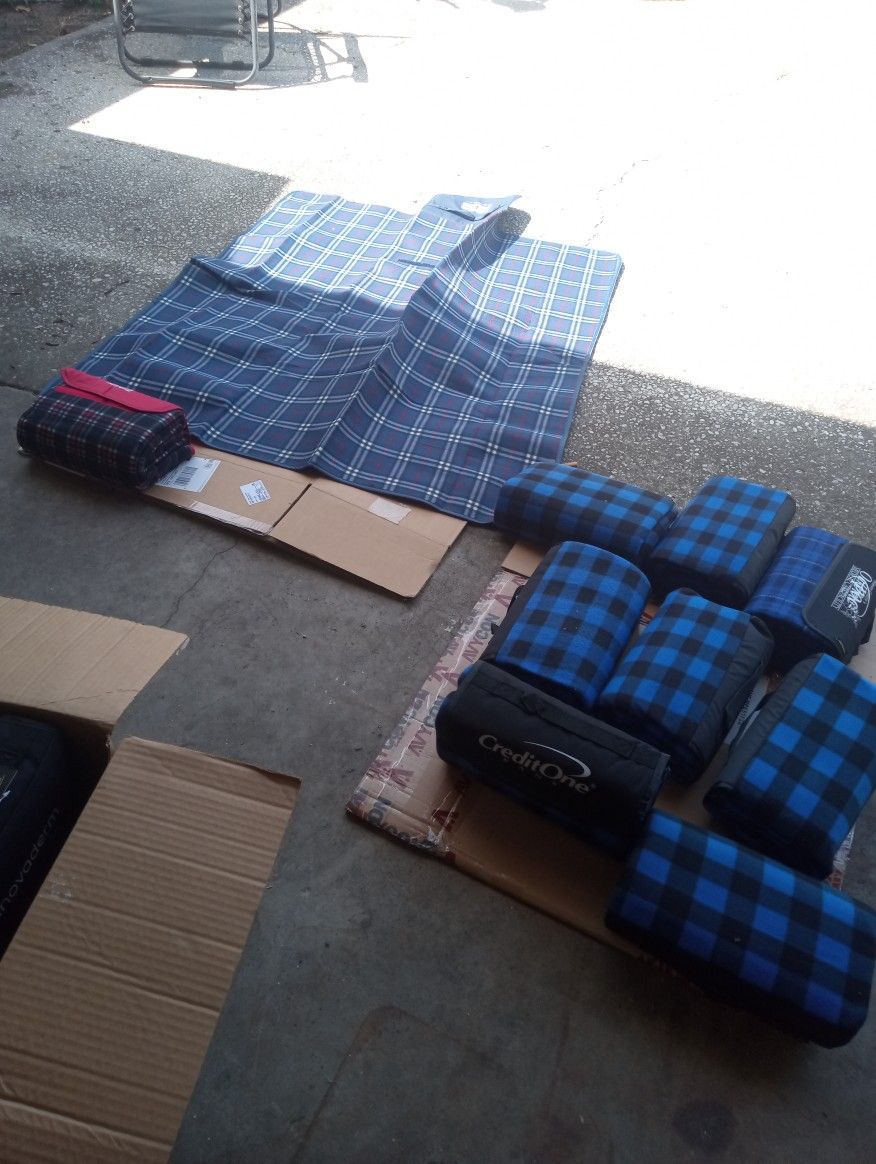 Brand New 40 Picnic Blankets/ Beach Blanket
