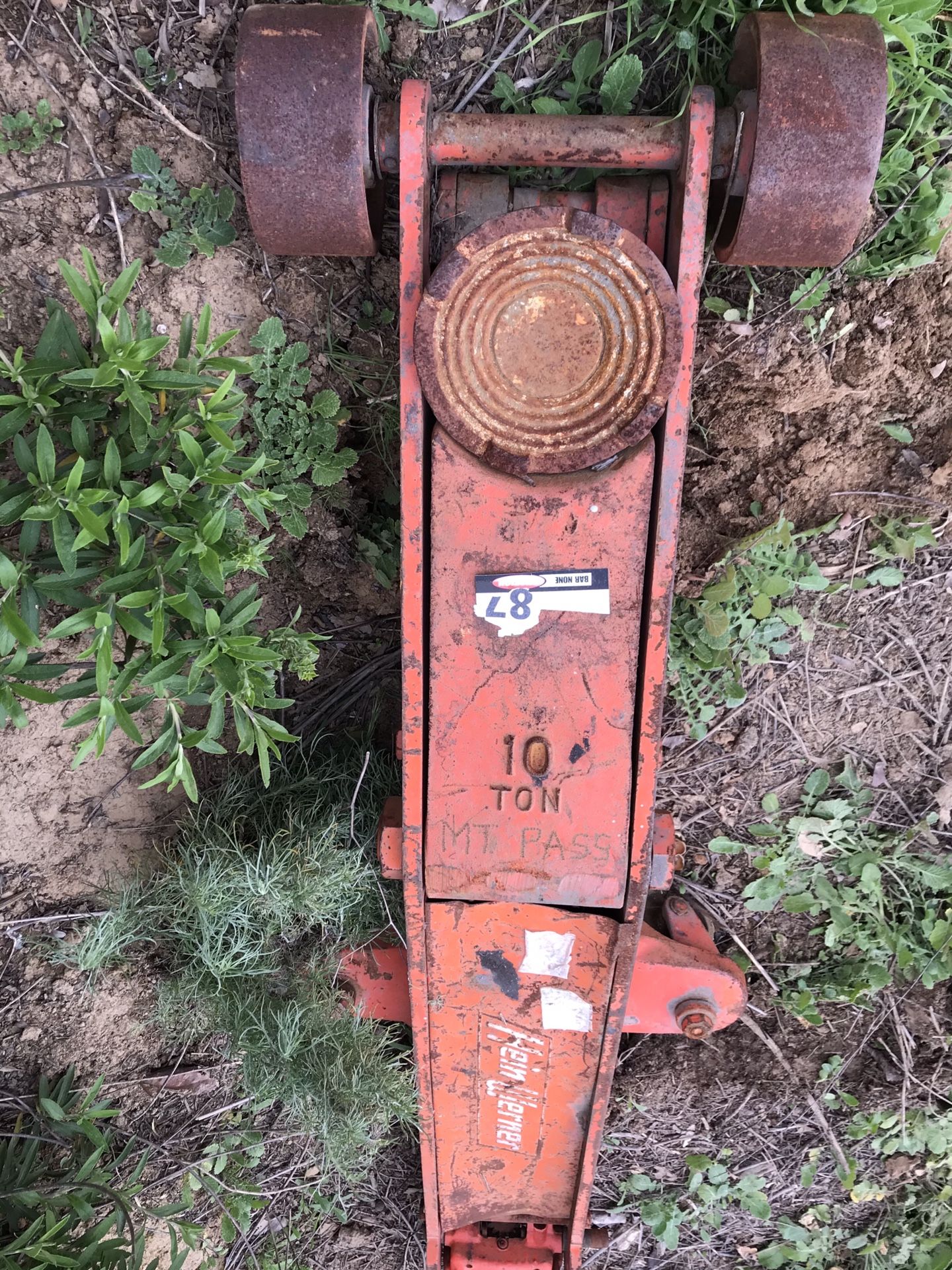 Hein Werner 10 ton floor jack. for Sale in Silverado, CA OfferUp