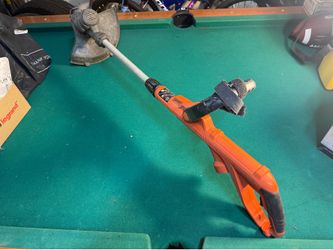 Black + Decker Weed Eater (plug in)