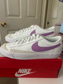 Nike Blazer Low White Rush Fuchsia SIZE 7Y