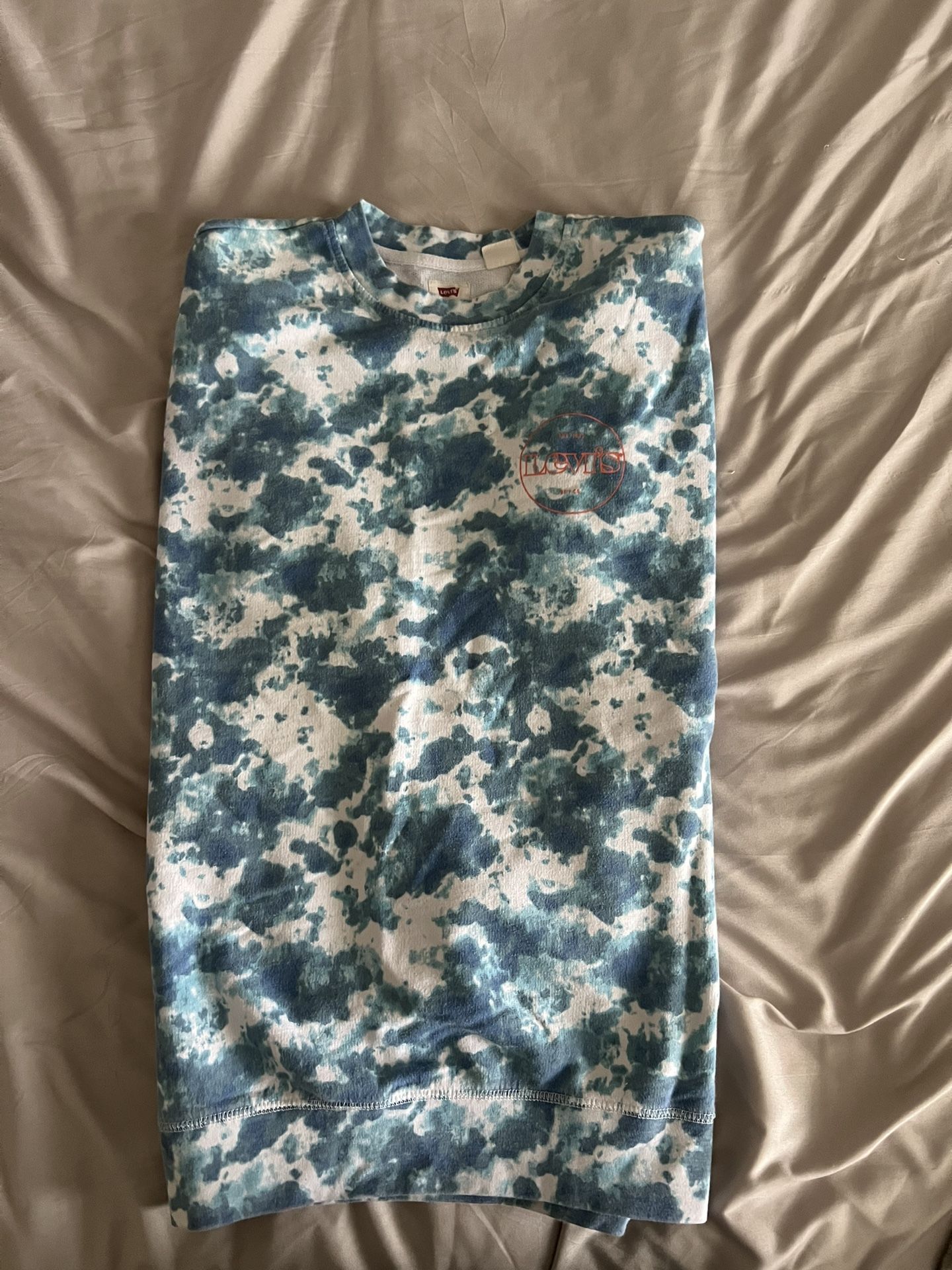 Levi’s Men’s Oversized Crew neck(small)