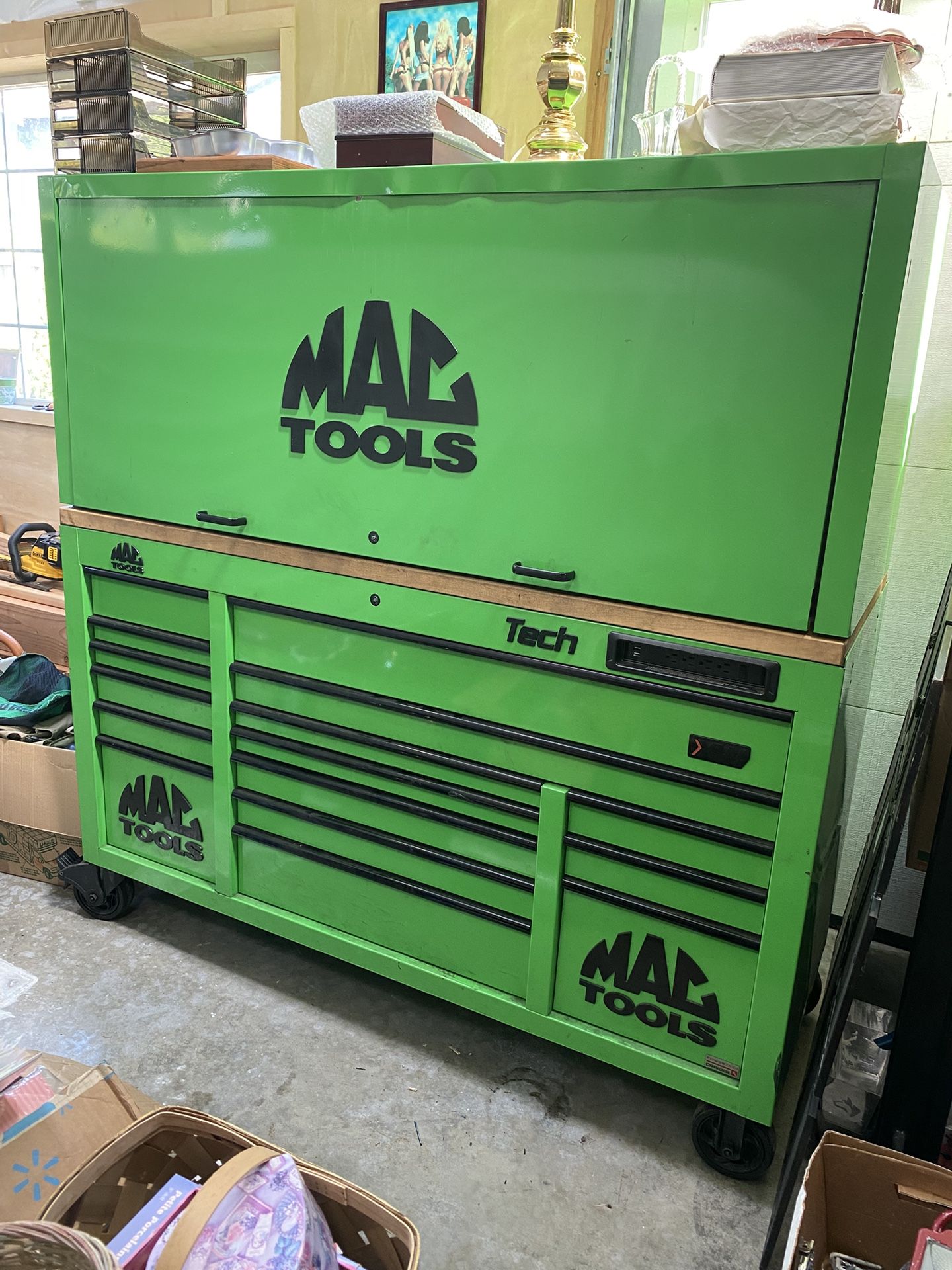 Mac Tool Box