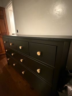 IKEA dresser in excellent condition