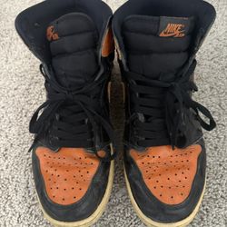 Shattered backboard Nike 1s