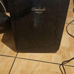 Mini REFRIGERATOR 