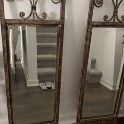 2 Mirrors 