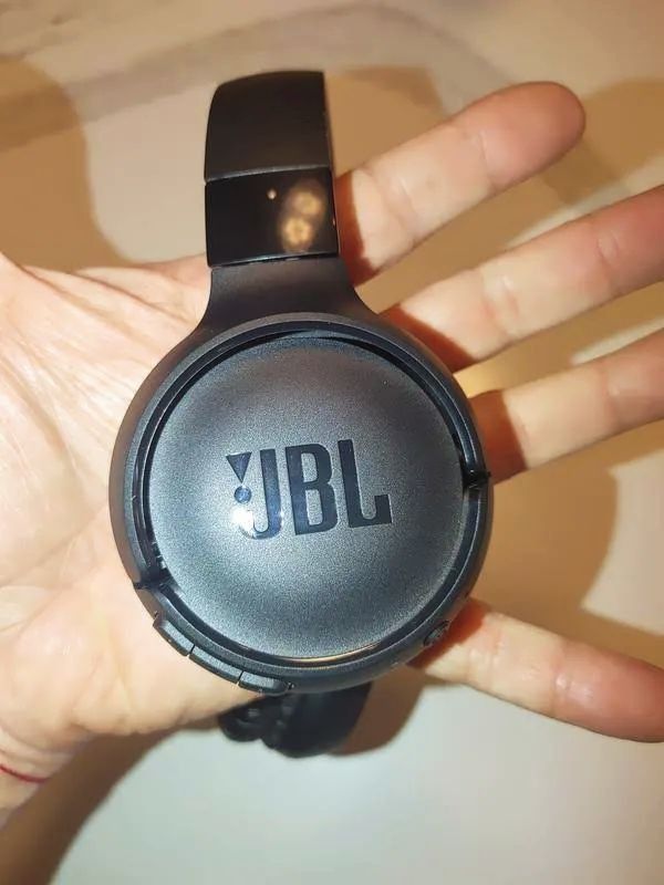 JBL Tune 520BT Bluetooth Wireless On-Ear Headphones