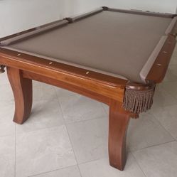 Pool Table 8ft ( Free Delivery & Set Up ) 