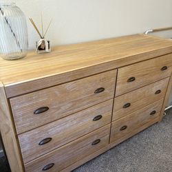 Solid Wood 6-Drawer Dresser