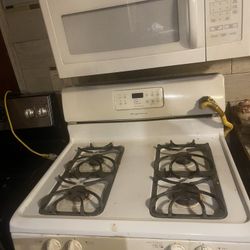 Used Frigidaire Gas Stove In Good Working Condition 