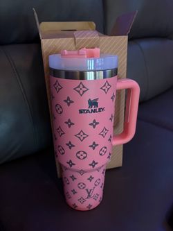 40 OZ STANLEY LV IN PINK OR BLACK TUMBLER 25 DOLLARS PRICE IS FIRM