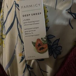 Deep Sweep pore cleaning toner