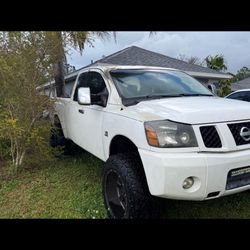 Nissan Titan 2004