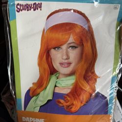 Daphne Wig