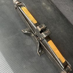 Scissor Jack 