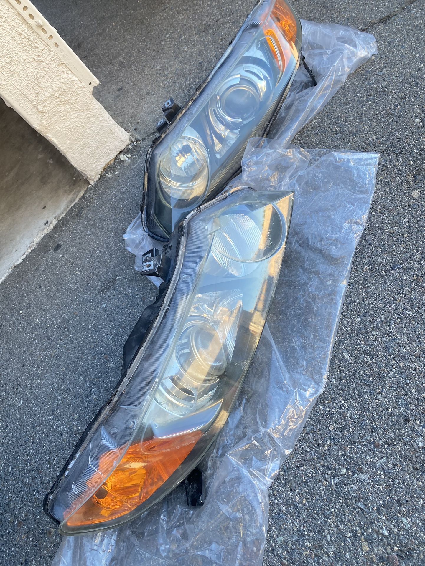 8th Gen Civic Retrofit Projector Headlights