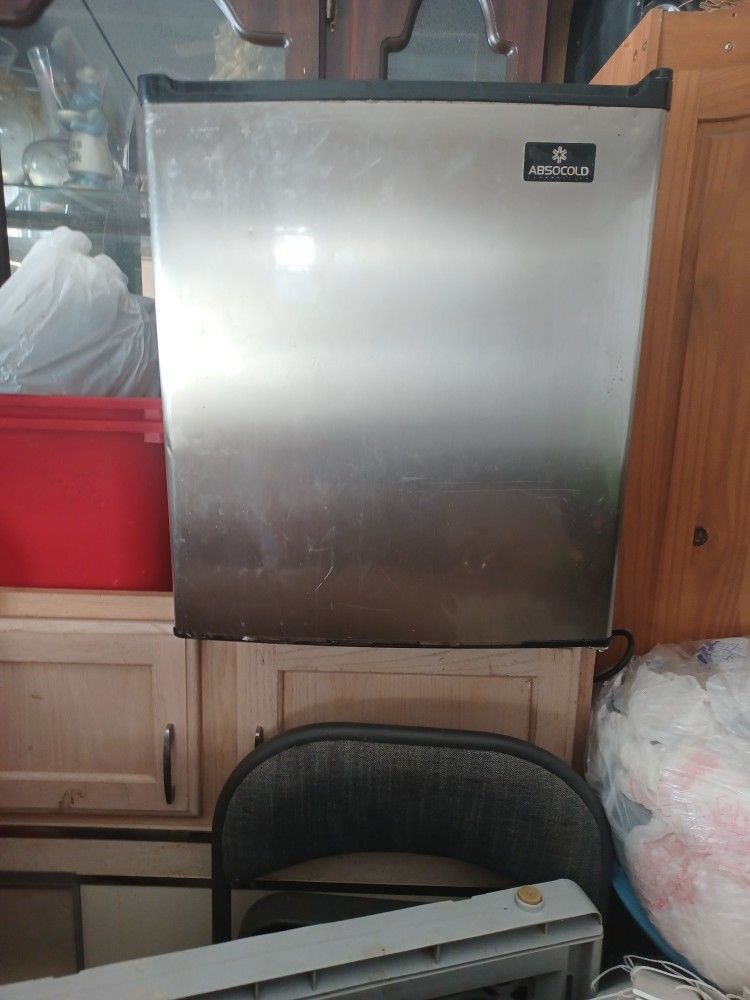 Like New Small Refrigerator