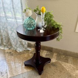 Round Wood End Table