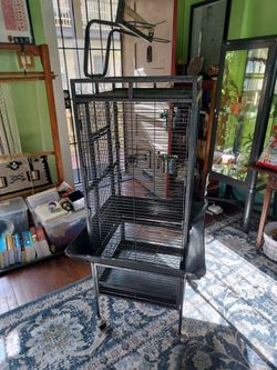 Steel bird cage with play top