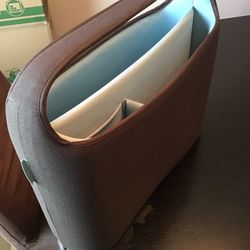 Belkin Notebook Hideaway Case. 