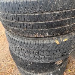 Michellin Lt 265 70 R18 