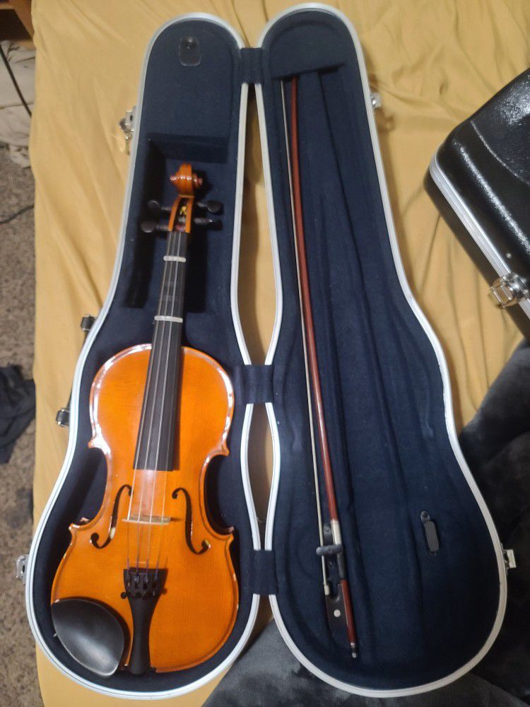 Yamaha Violin 4/4