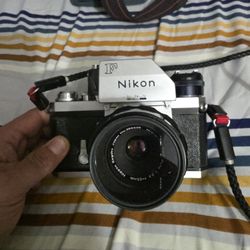 Vintage Nikon F 35 Mm Camrea 