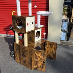 CATS TREE