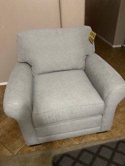 Single Couch/Sofa