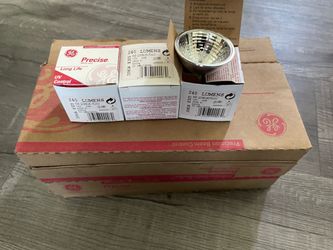 MR16 light bulbs