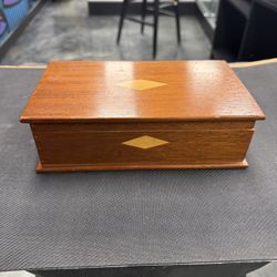 Antique Wooden Tea Caddy with Inlaid Diamond Design – Vintage English Style