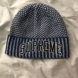 BRAND NEW DEAD STOCK SUPREME BEANIE BLUE