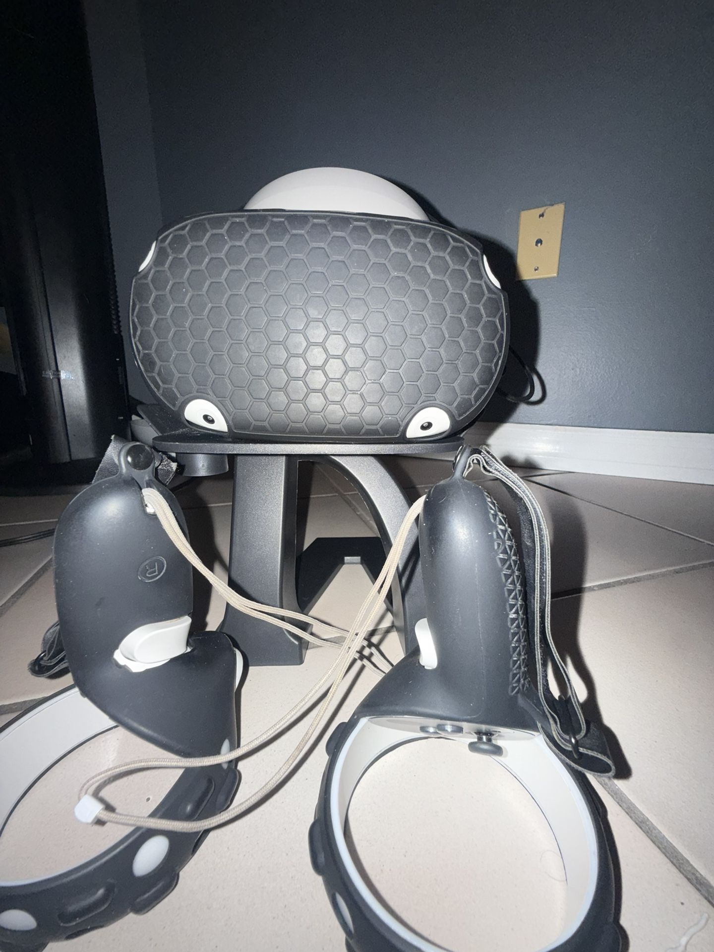 Oculus Quest 2 + Bobo Vr Head strap/battery Pack USB-C